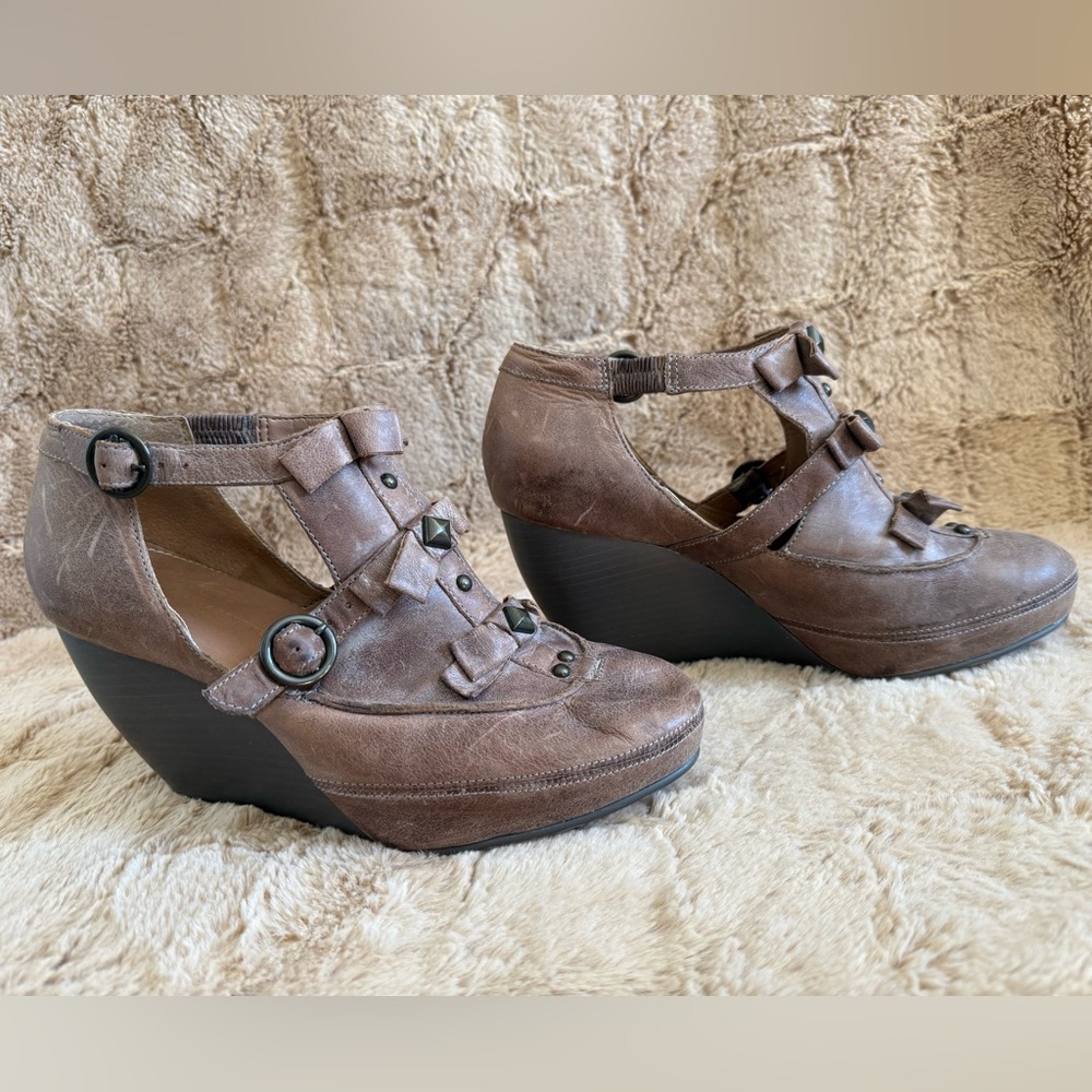 Anthropologie Schuler and Sons Mushroom Color Wedges